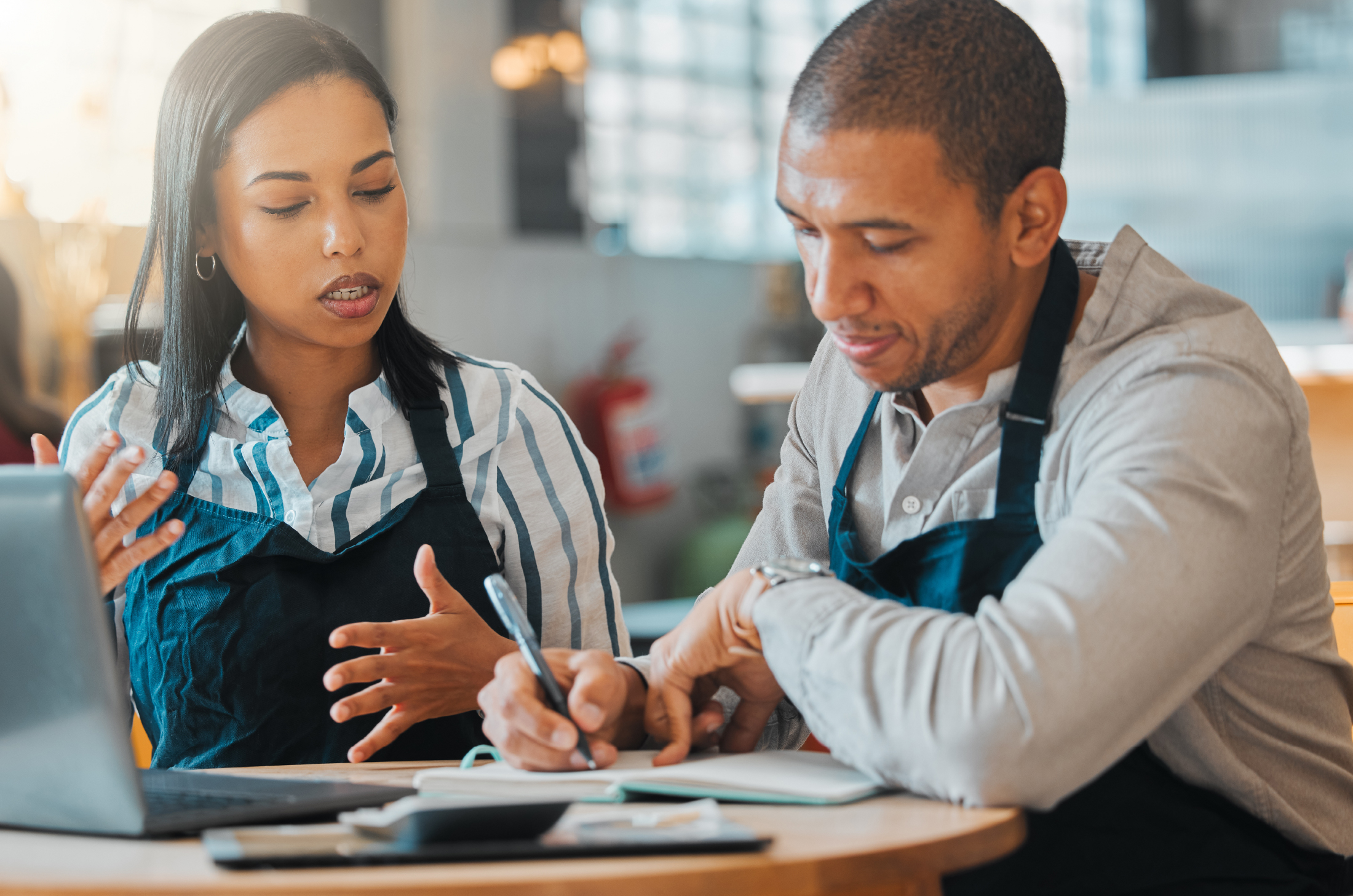 Technology is the key to managing restaurant expenses