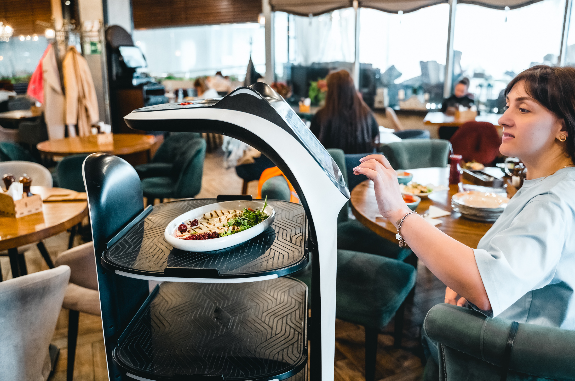 Top 5 reasons restaurants are using AI